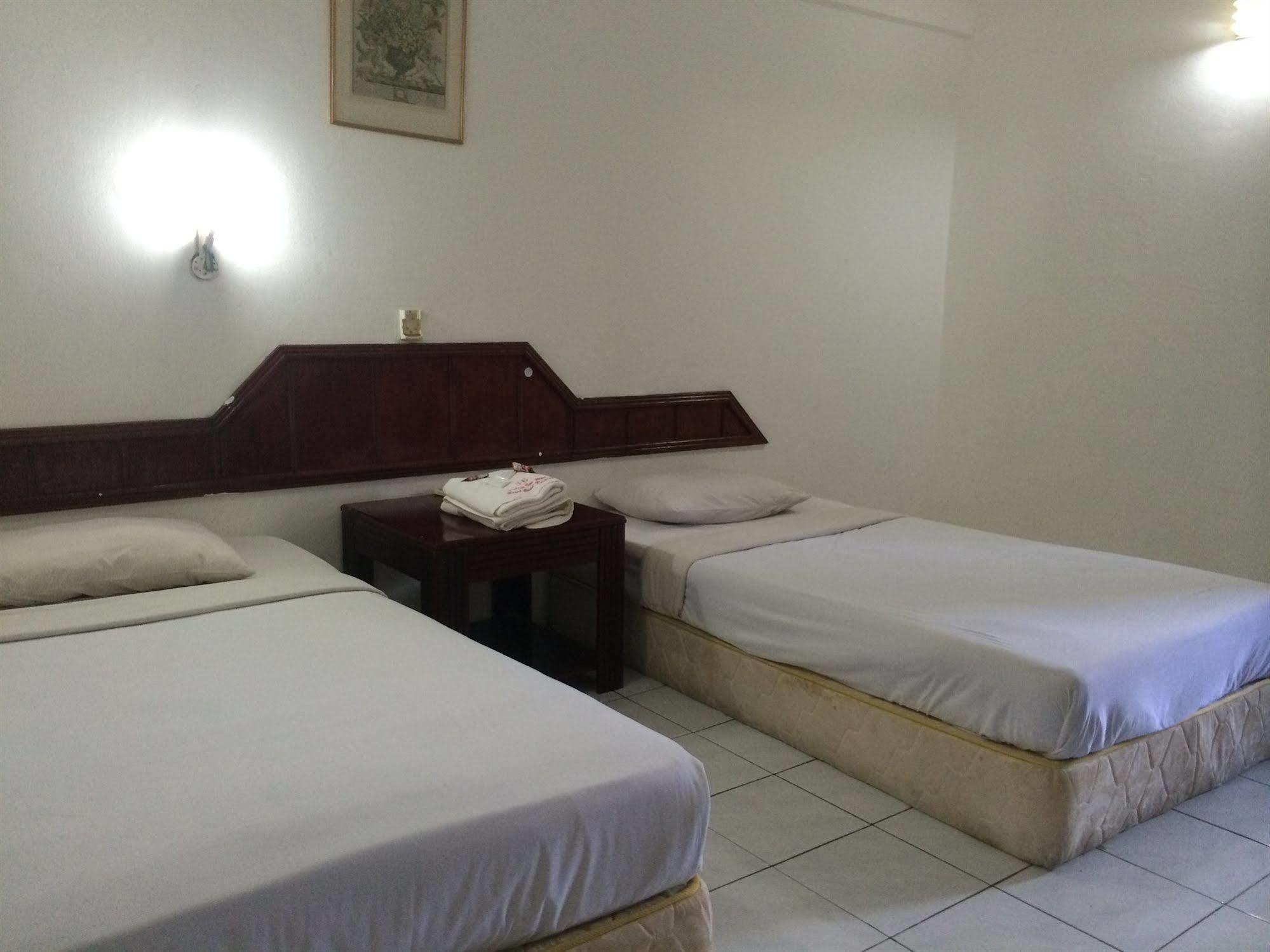 Palace Inn Miri Eksteriør bilde