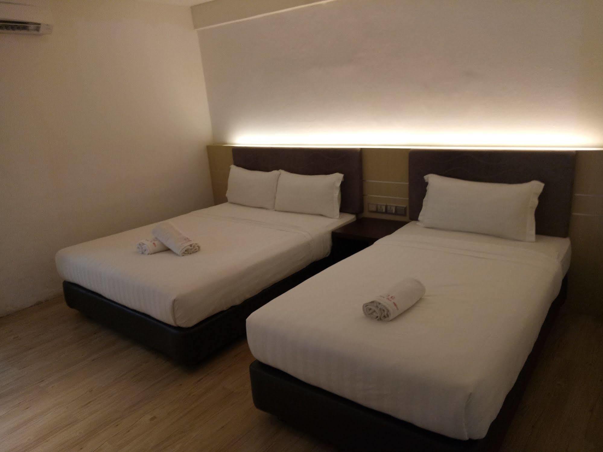 Palace Inn Miri Eksteriør bilde